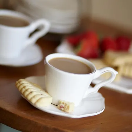 Dom wakacyjny Chapel Set In A Private Courtyard In Location With 2 Parking Spaces *