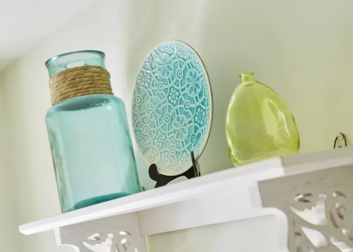 Chapel Set In A Private Courtyard In Location With 2 Parking Spaces Semesterbostad *