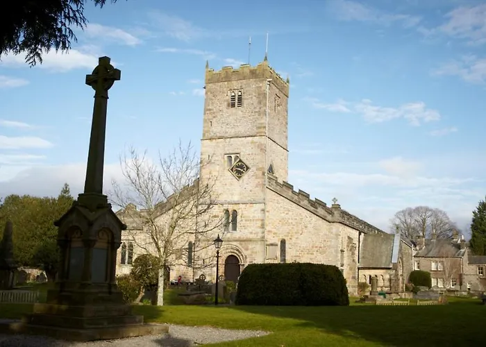 Chapel Set In A Private Courtyard In Location With 2 Parking Spaces * Kirkby Lonsdale