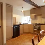 Chapel Set In A Private Courtyard In Location With 2 Parking Spaces Kirkby Lonsdale